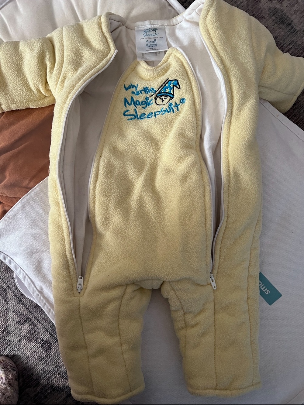 Magic Sleepsuit 3-6m Yellow Magic Sleepsuit Fleece One-Piece